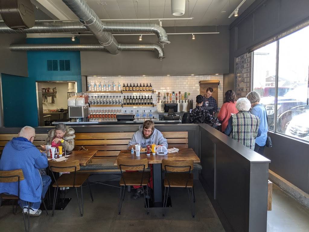 LR Burger | restaurant | 202 E Spring St, Monroe, GA 30655, USA | 4703576750 OR +1 470-357-6750