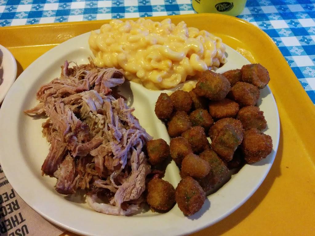 Dickeys Barbecue Pit | restaurant | 10230 E Arapahoe Rd, Centennial, CO 80112, USA | 3037922444 OR +1 303-792-2444