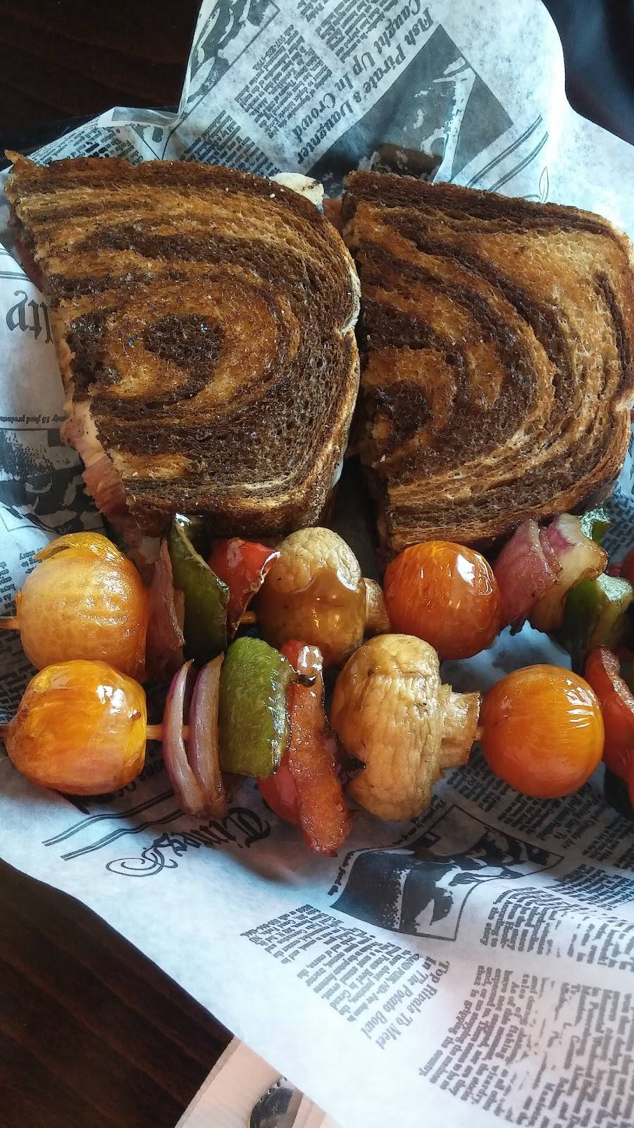 The Old Bag of Nails Pub | restaurant | 18 N Nelson Rd, Columbus, OH 43219, USA | 6142524949 OR +1 614-252-4949