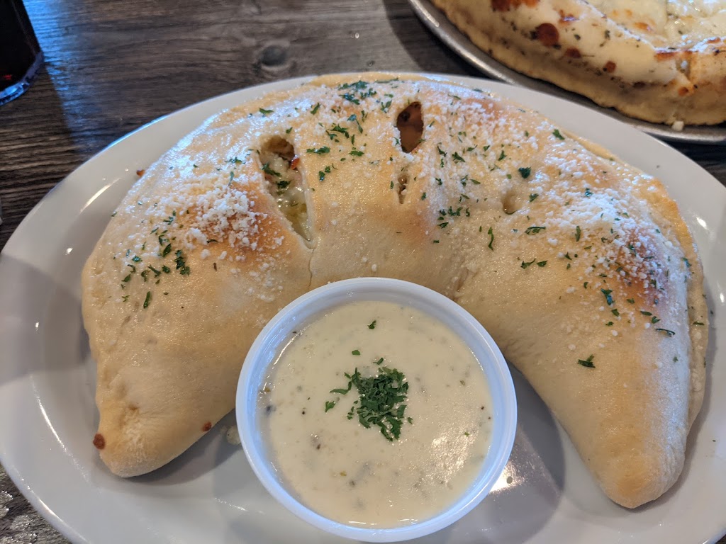 Pagos Pizzeria and Italian Cuisine | restaurant | 6446 AZ-179 #221, Sedona, AZ 86351, USA | 9282841939 OR +1 928-284-1939