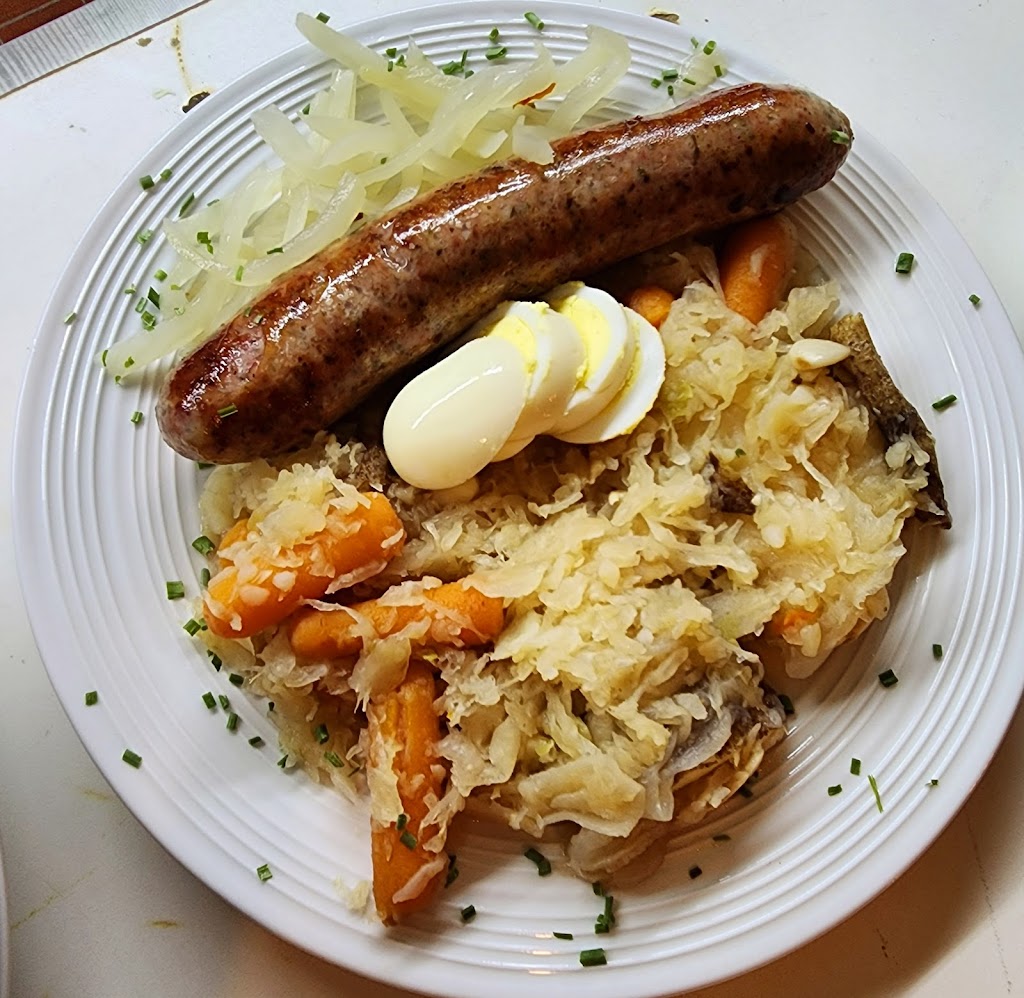 The Old Polish Corner | restaurant | 626 N 2nd Ave, Alpena, MI 49707, USA | 9893400990 OR +1 989-340-0990