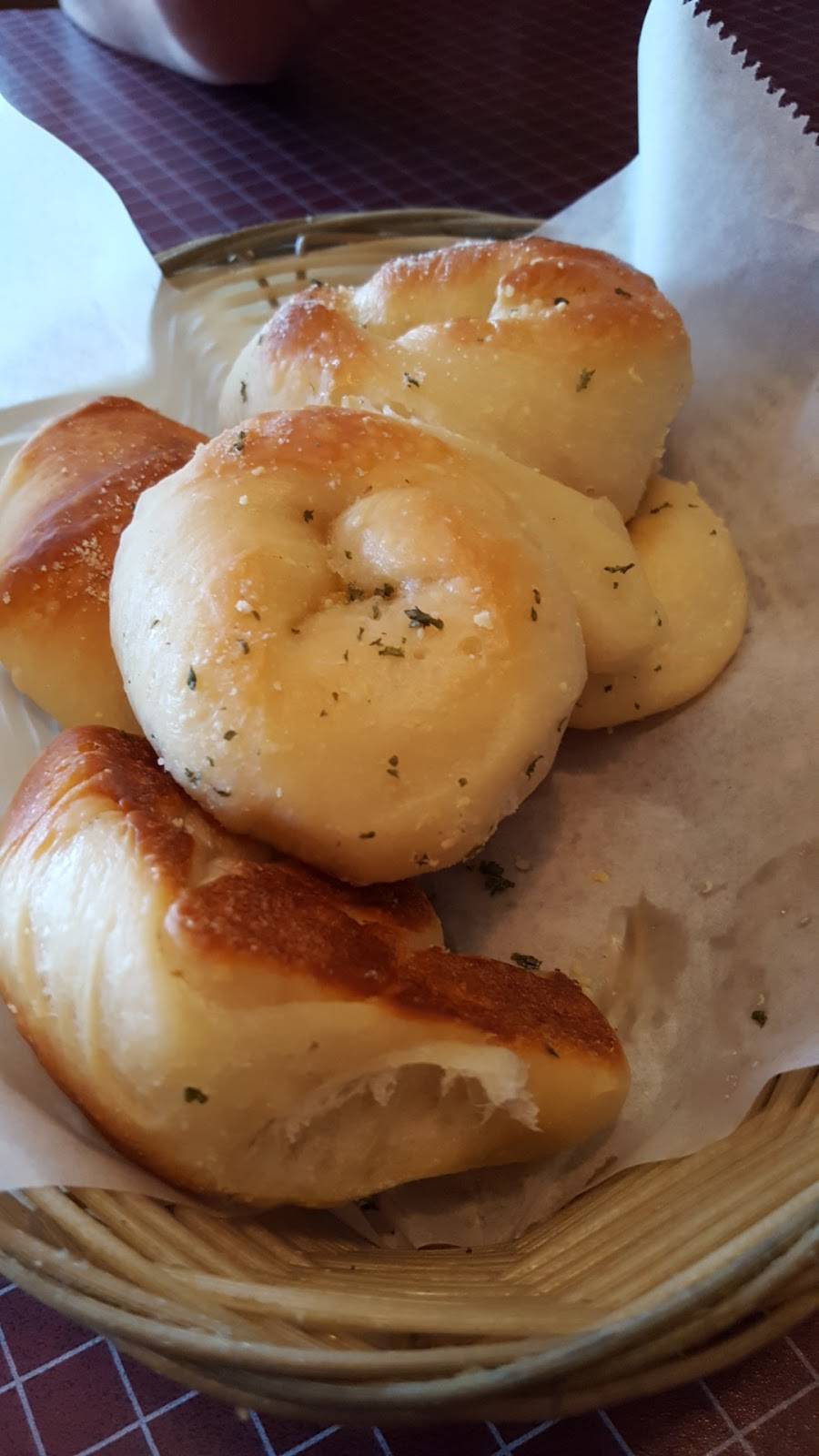 Luigis Italian Restaurant | restaurant | 207 SW Sheridan Rd, Lawton, OK 73505, USA | 5805959250 OR +1 580-595-9250