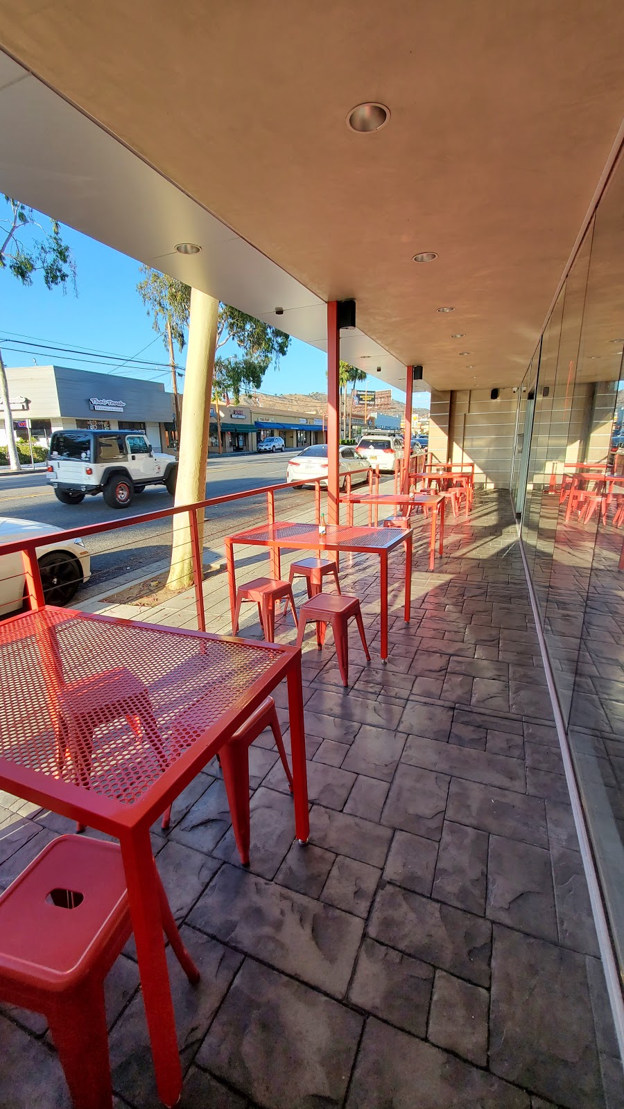 Daves Hot Chicken | restaurant | 1350 E Colorado St, Glendale, CA 91205, USA | 8189379488 OR +1 818-937-9488