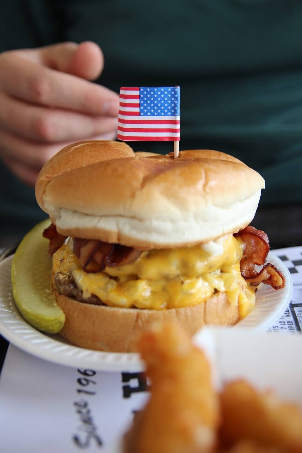 Gordys Hi-Hat | cafe | 415 Sunnyside Dr, Cloquet, MN 55720, USA | 2188796125 OR +1 218-879-6125