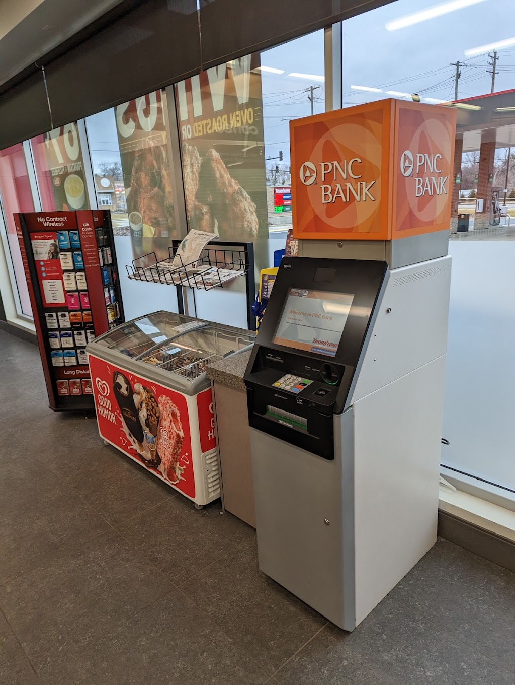 Thorntons | bakery | 104 S Northwest Hwy, Cary, IL 60013, USA | 8475798000 OR +1 847-579-8000