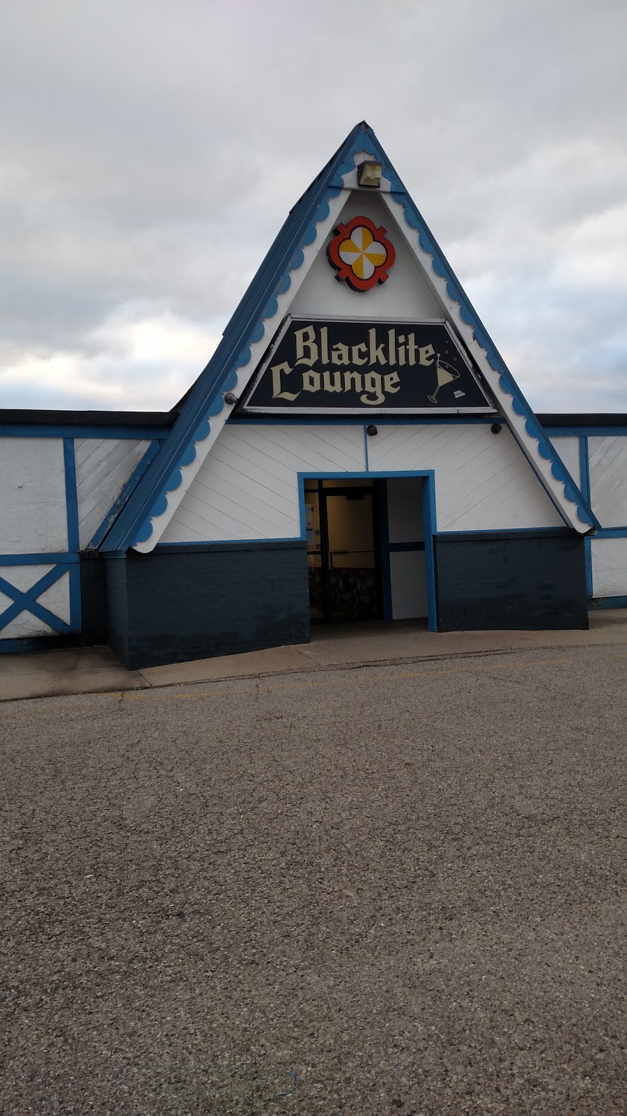 Gaylord Bowling Center | meal takeaway | 1200 Gornick Ave, Gaylord, MI 49735, USA | 9897323574 OR +1 989-732-3574