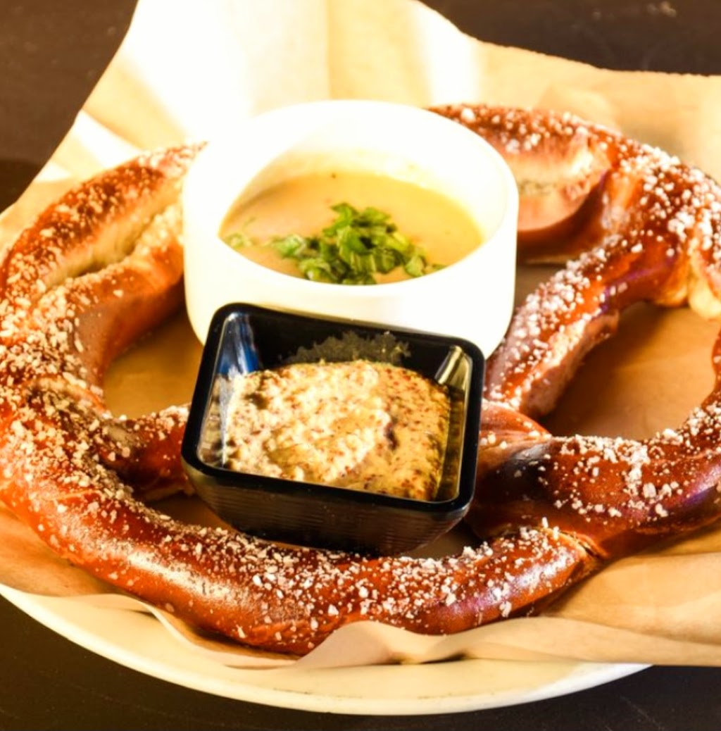 Lone Wolf Brewing Co | restaurant | 18210 Yorba Linda Blvd #404, Yorba Linda, CA 92886, USA | 7144512240 OR +1 714-451-2240