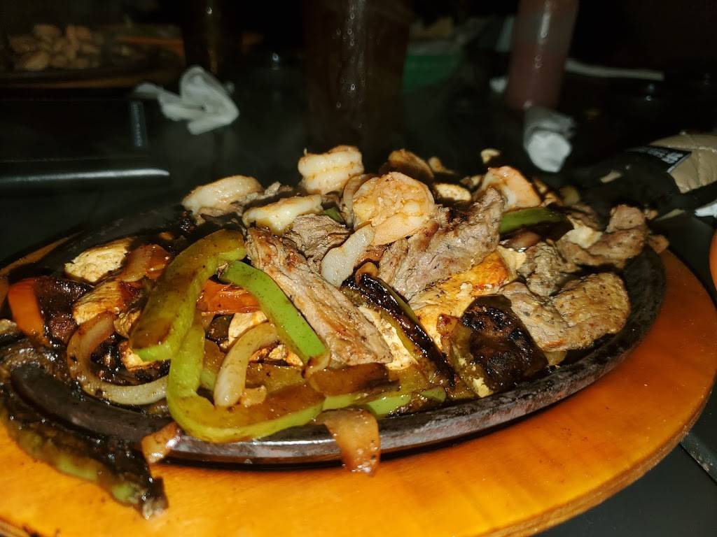 Mi Hacienda Mexican Restaurant | restaurant | 1207 US-45, Columbus, MS 39705, USA | 6623273396 OR +1 662-327-3396