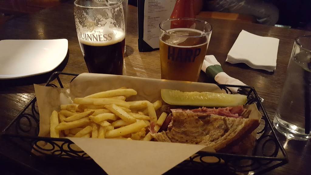 Porter Cullens Irish Pub & Restaurant | restaurant | 3541 W 99th St, Evergreen Park, IL 60805, USA | 7089075558 OR +1 708-907-5558