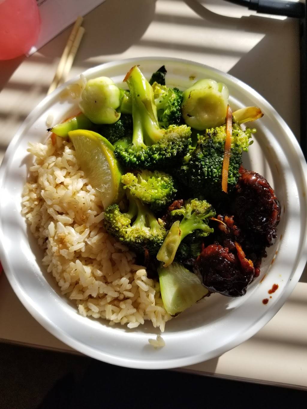 Wokworks | restaurant | City Hall, 1500 John F Kennedy Blvd, Philadelphia, PA 19102, USA | 8559659675 OR +1 855-965-9675