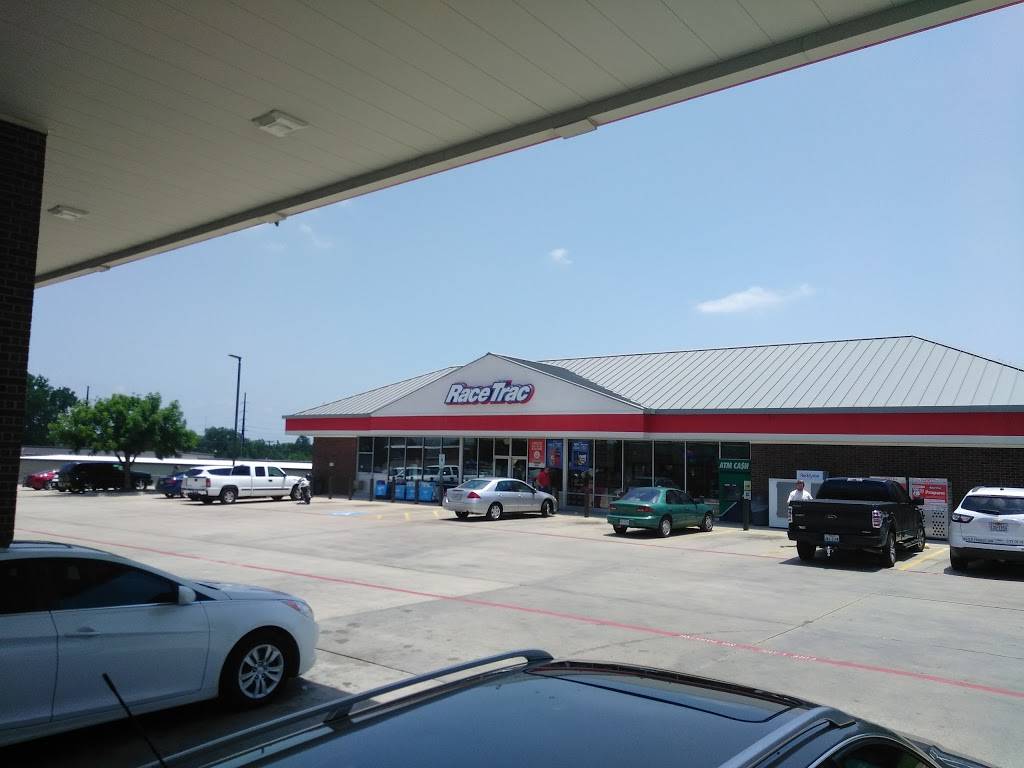 RaceTrac | cafe | 601 Fort Worth Dr, Denton, TX 76201, USA | 9404840700 OR +1 940-484-0700