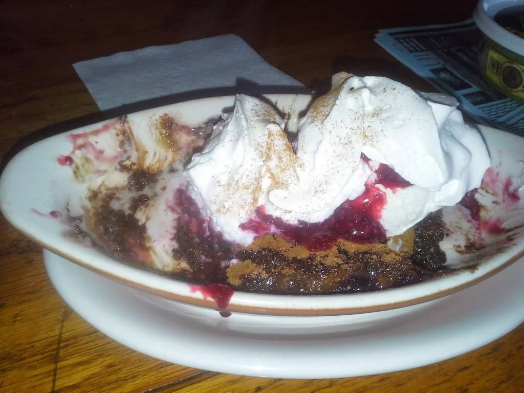 Whole in the Wall | restaurant | 43 S Washington St, Binghamton, NY 13903, USA | 6077225138 OR +1 607-722-5138