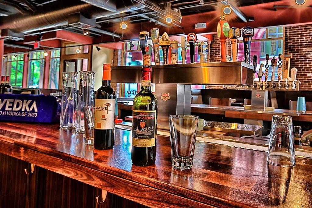 TreMonte Pizzeria Restaurant & Bar | night club | 44 Palmer St, Lowell, MA 01852, USA | 9784531110 OR +1 978-453-1110