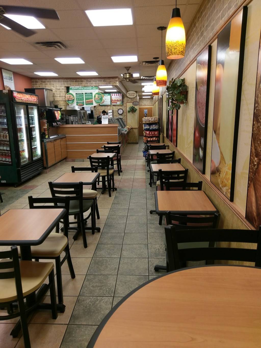 Subway Restaurants | restaurant | 958 Parkway Ave, Ewing Township, NJ 08618, USA | 6096719040 OR +1 609-671-9040