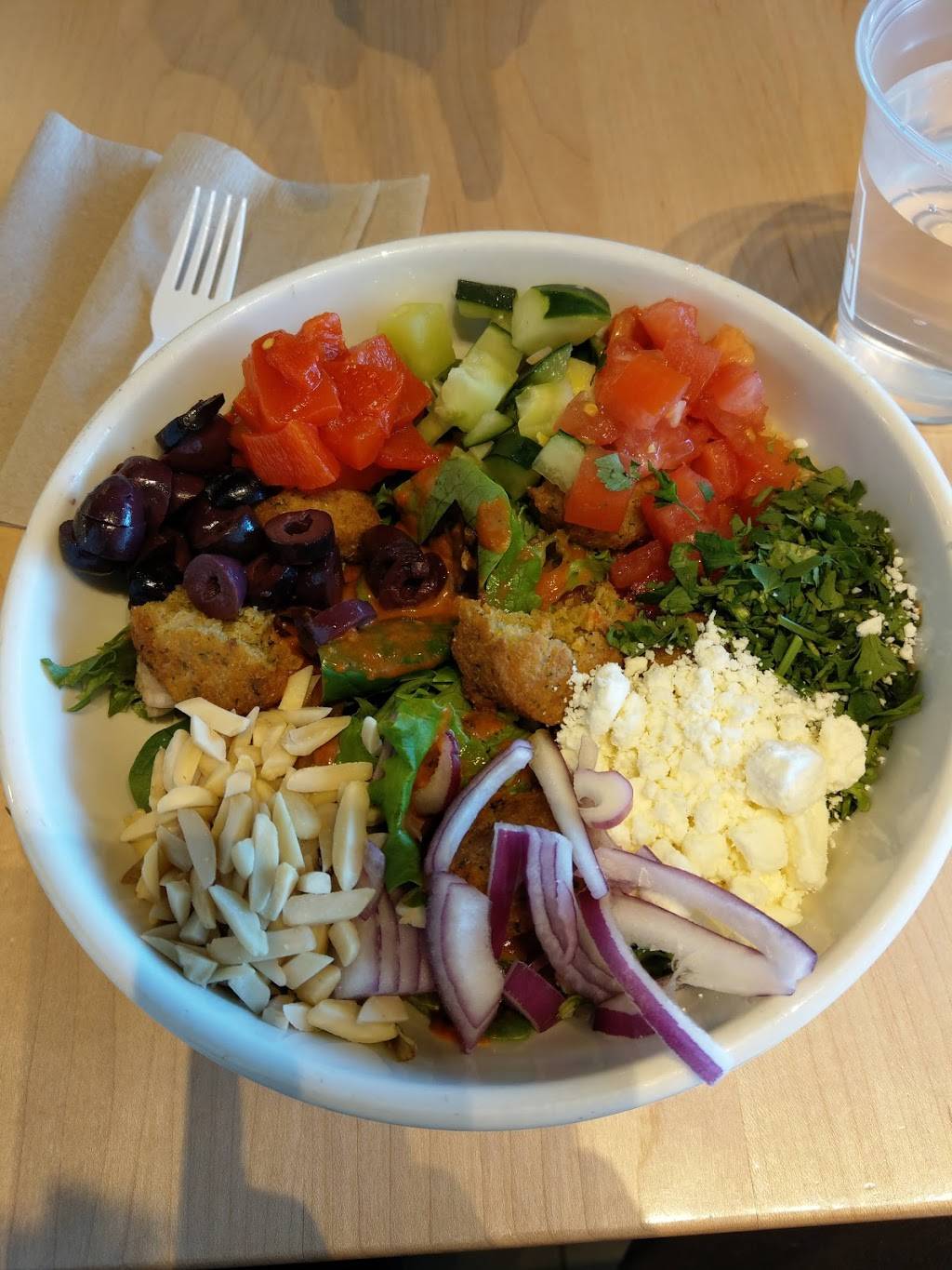 Freshii | restaurant | 6925 Orchard Lake Rd, West Bloomfield Township, MI 48322, USA | 2484066099 OR +1 248-406-6099