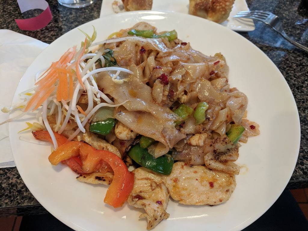 Bangkok Cuisine | restaurant | 727 N Main St, Rochester, MI 48307, USA | 2486528841 OR +1 248-652-8841