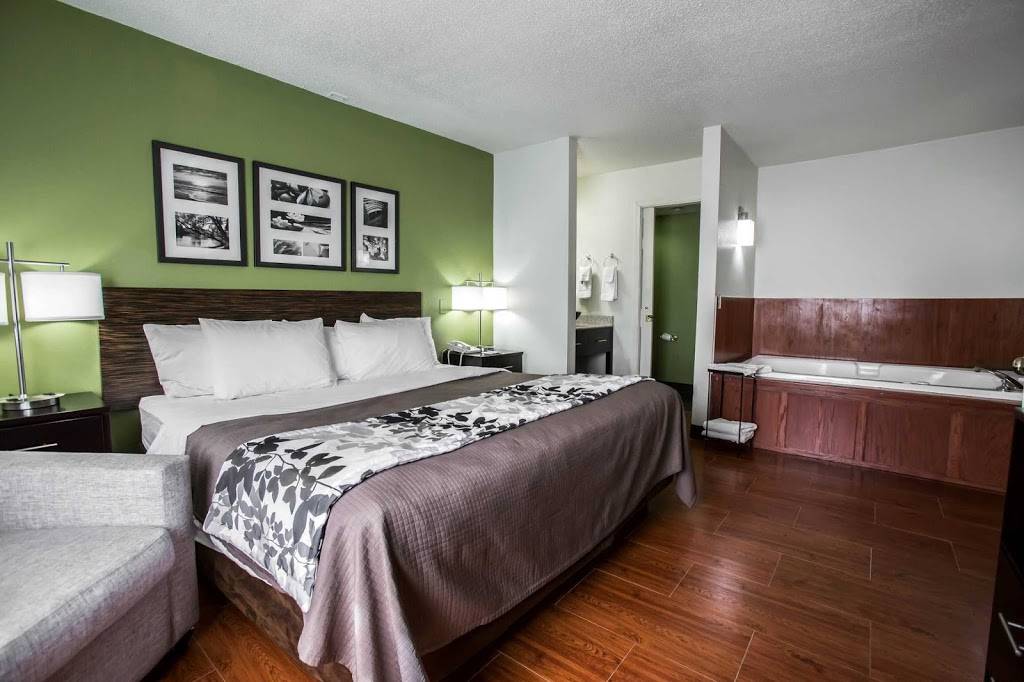 Sleep Inn | restaurant | 725 Clark Dr, Rockford, IL 61107, USA | 8153988900 OR +1 815-398-8900