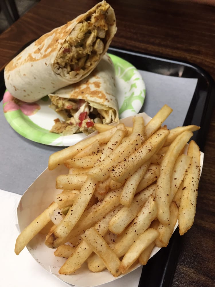 Gyro Grill | restaurant | 4615 196th St SW #130, Lynnwood, WA 98036, USA | 4258350247 OR +1 425-835-0247