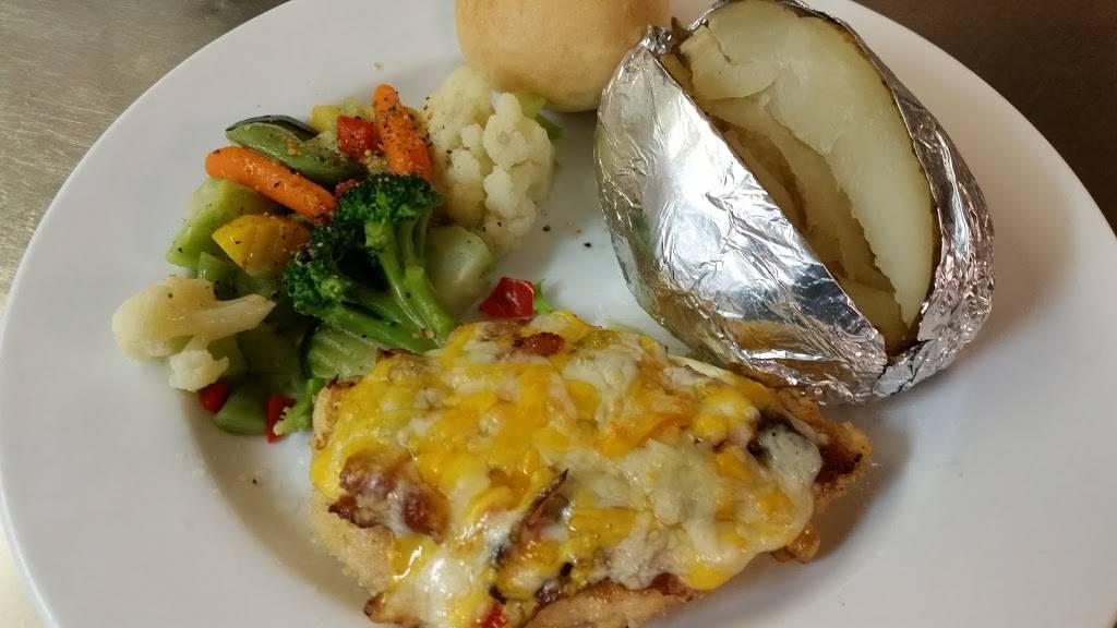 Snaps | restaurant | 1115 Main St, Jasper, IN 47546, USA | 8128487627 OR +1 812-848-7627