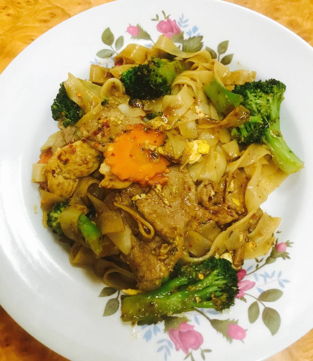 Phans Kitchen | restaurant | 10202 E Washington St #667, Indianapolis, IN 46229, USA | 3176723100 OR +1 317-672-3100