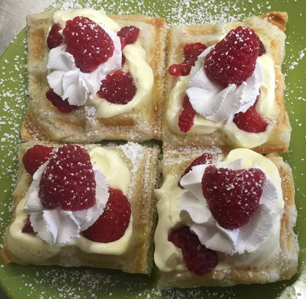 The WaffleWhitch | restaurant | 152 N Main St, Martinsville, IN 46151, USA | 3179650545 OR +1 317-965-0545