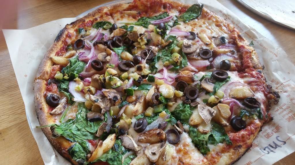 Blaze Pizza | meal takeaway | 685 Coleman Ave, San Jose, CA 95110, USA | 4082737186 OR +1 408-273-7186