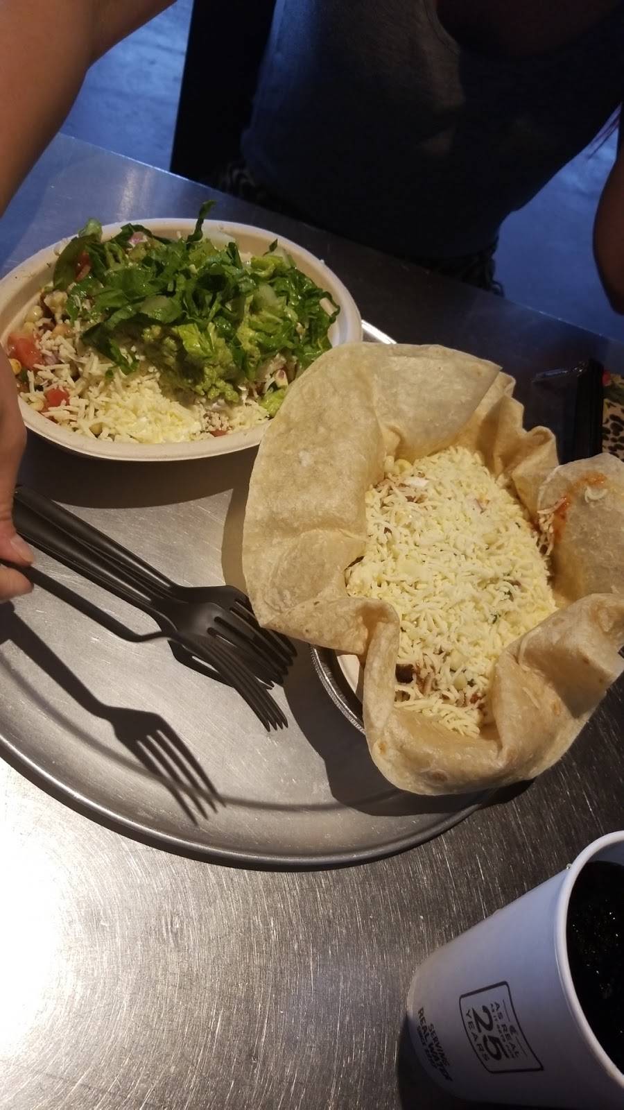 Chipotle Mexican Grill | restaurant | 6901 Rockside Rd Ste 13, Independence, OH 44131, USA | 2169860551 OR +1 216-986-0551