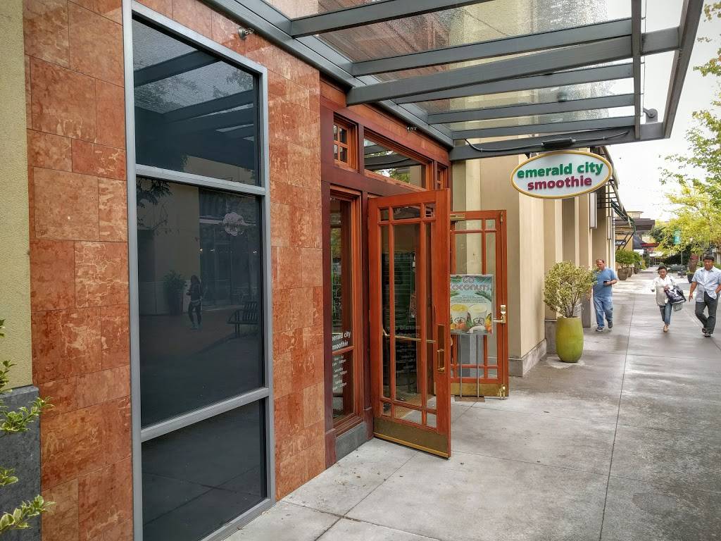 Emerald City Smoothie Alderwood Mall | restaurant | Alderwood Mall, 3000 184th St SW #946, Lynnwood, WA 98037, USA | 4256702505 OR +1 425-670-2505