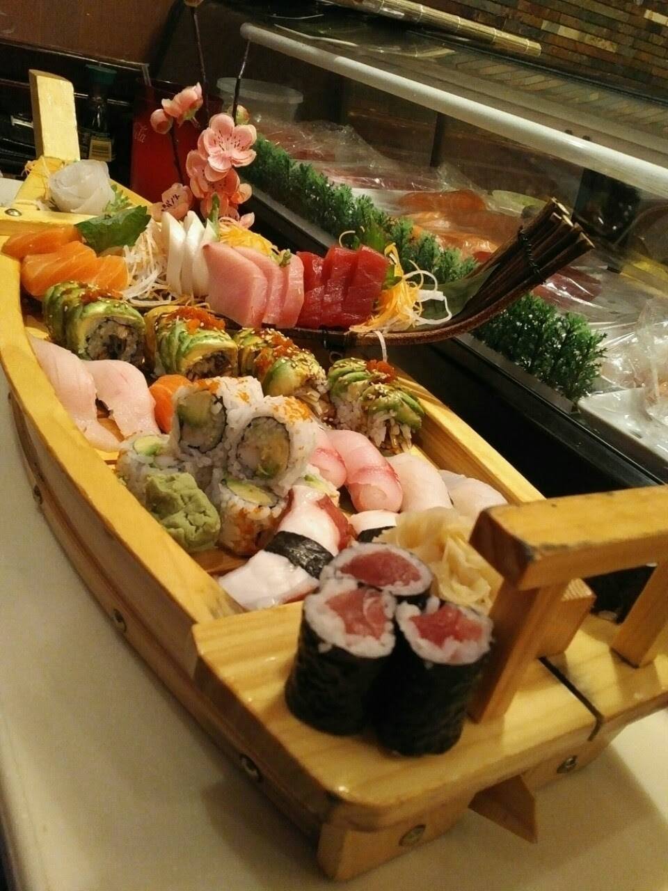 Mahzu Japanese Restaurant | restaurant | 624 W Main St, Norwich, CT 06360, USA | 8608898288 OR +1 860-889-8288