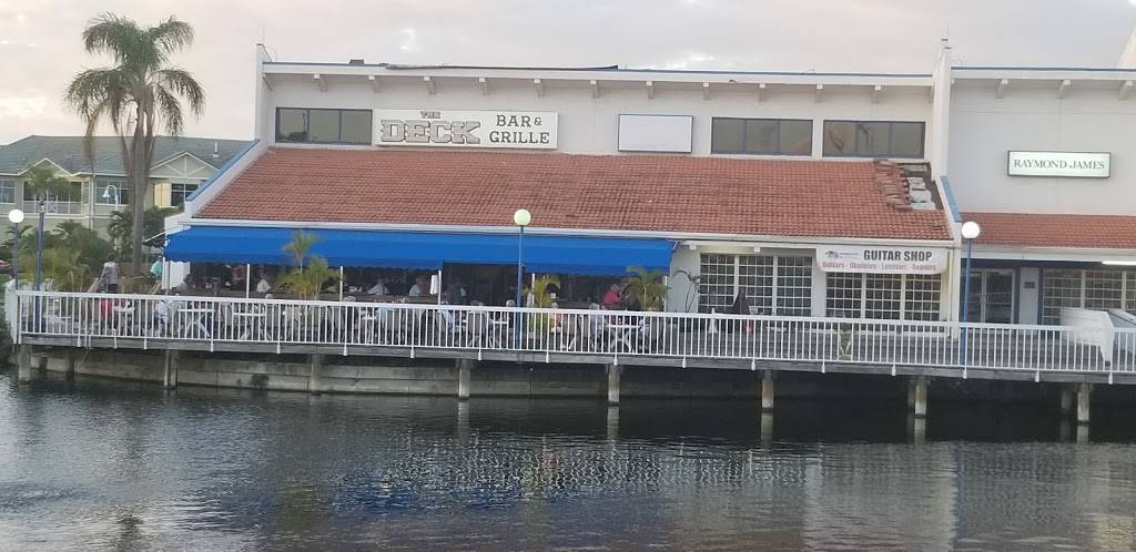 The Deck Bar & Grille | restaurant | 5901 Sun Blvd #100, St. Petersburg, FL 33715, USA | 7272899855 OR +1 727-289-9855