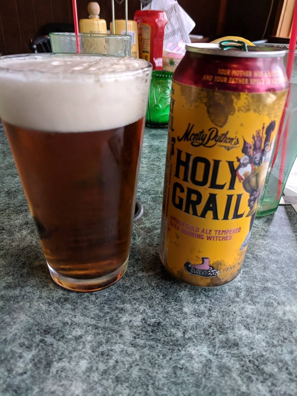 Ryans Pier | restaurant | 112 E 1st St, Aroma Park, IL 60910, USA | 8159370246 OR +1 815-937-0246