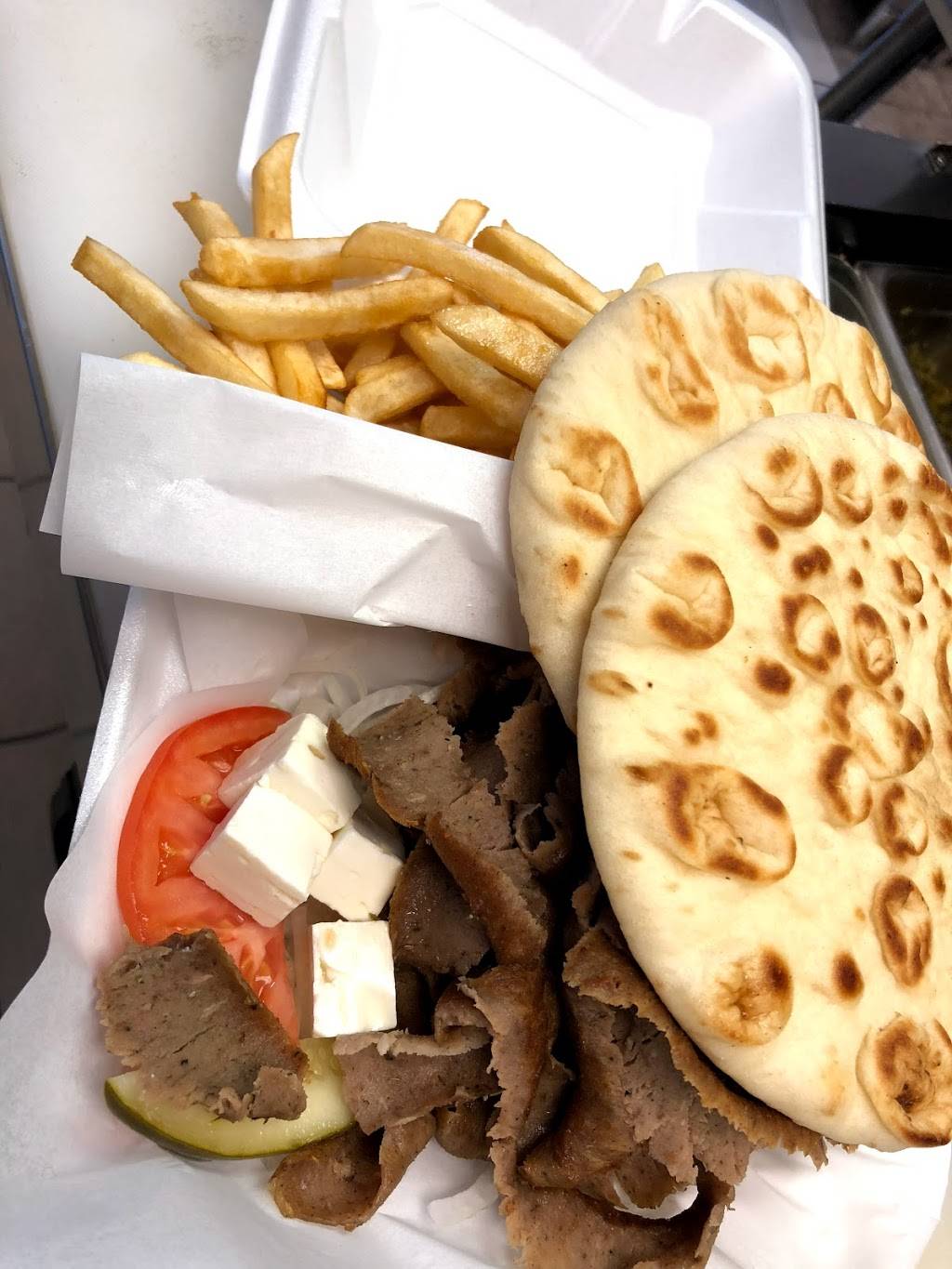 Nickys Gyros | restaurant | 1500 N Main St, Crown Point, IN 46307, USA | 2196638430 OR +1 219-663-8430