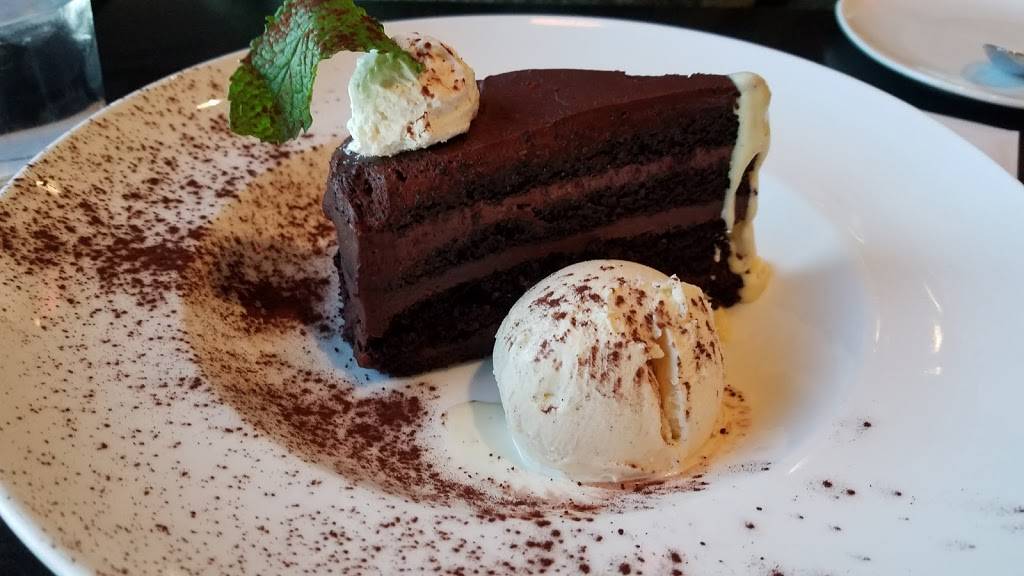 Coopers Hawk Winery & Restaurant | restaurant | 510 Village Center Dr, Burr Ridge, IL 60527, USA | 6308870123 OR +1 630-887-0123