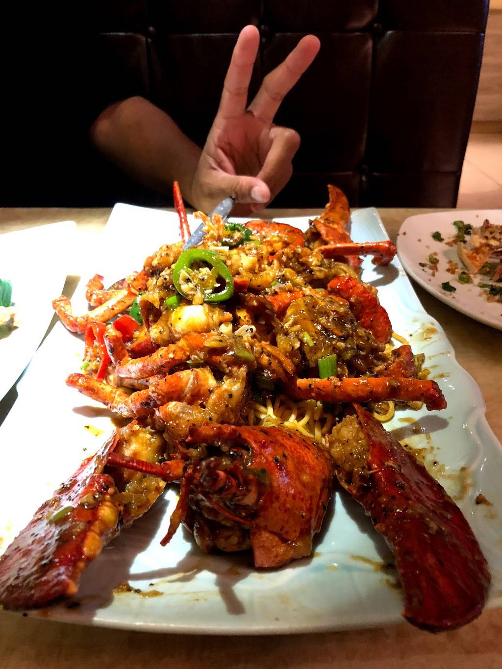 Cachanilla Chinese Restaurant | restaurant | 305 E Holt Ave, Pomona, CA 91766, USA | 9096220300 OR +1 909-622-0300