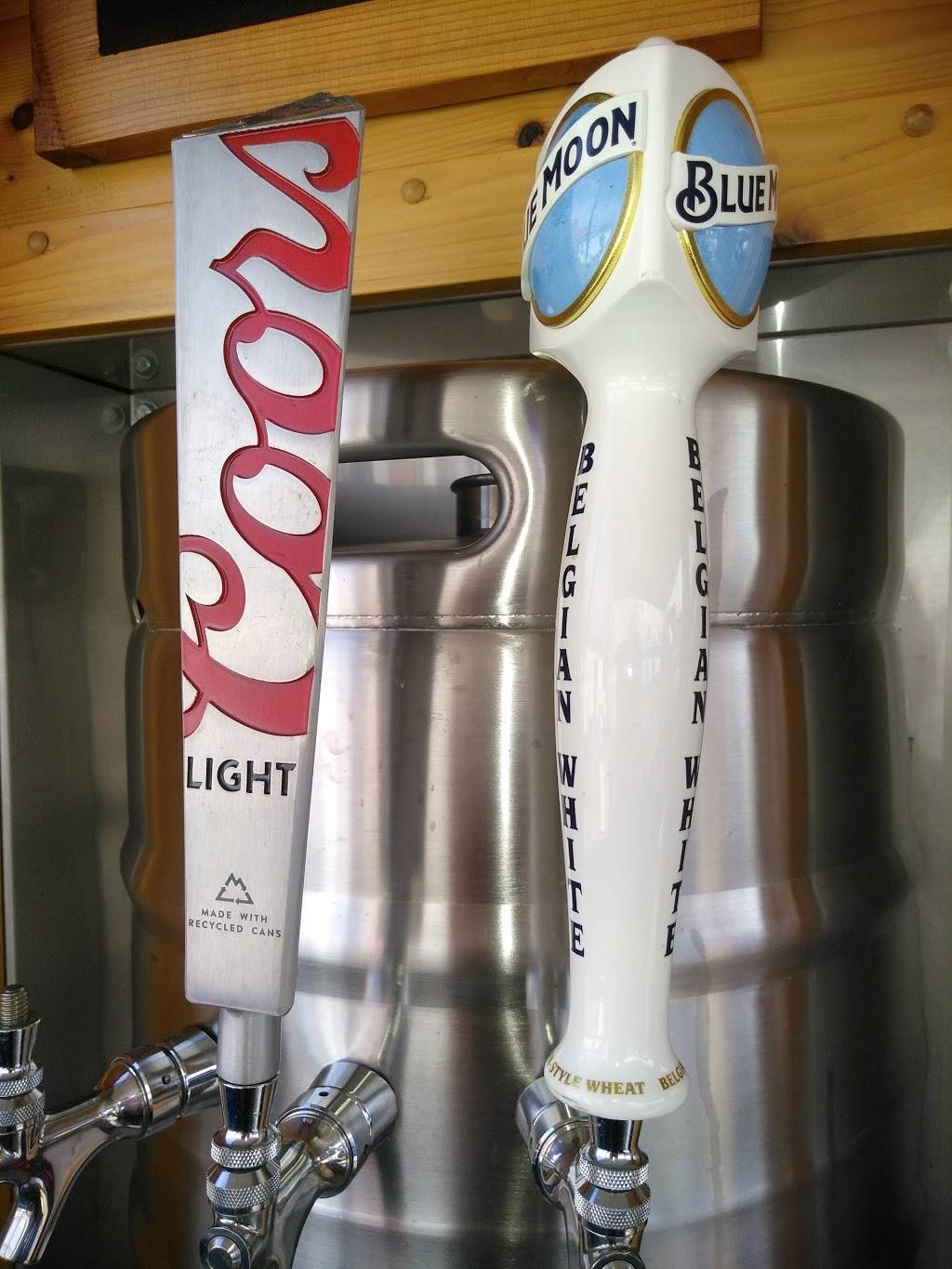 Franklin Street Tavern | restaurant | 2126 W Franklin St, Evansville, IN 47712, USA | 8124011313 OR +1 812-401-1313