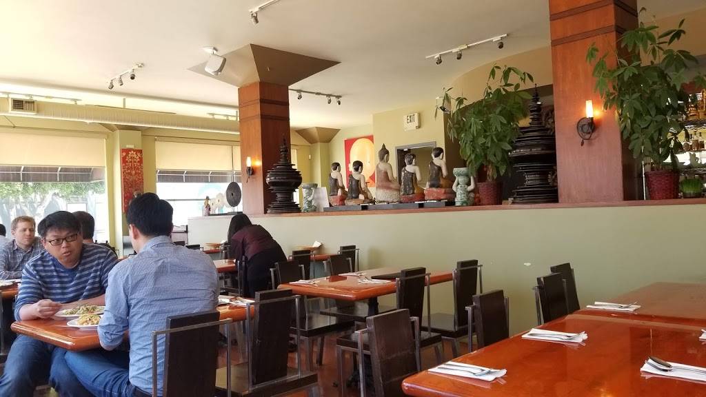 Koh Samui & The Monkey | restaurant | 415 Brannan St, San Francisco, CA 94107, USA | 4153690007 OR +1 415-369-0007