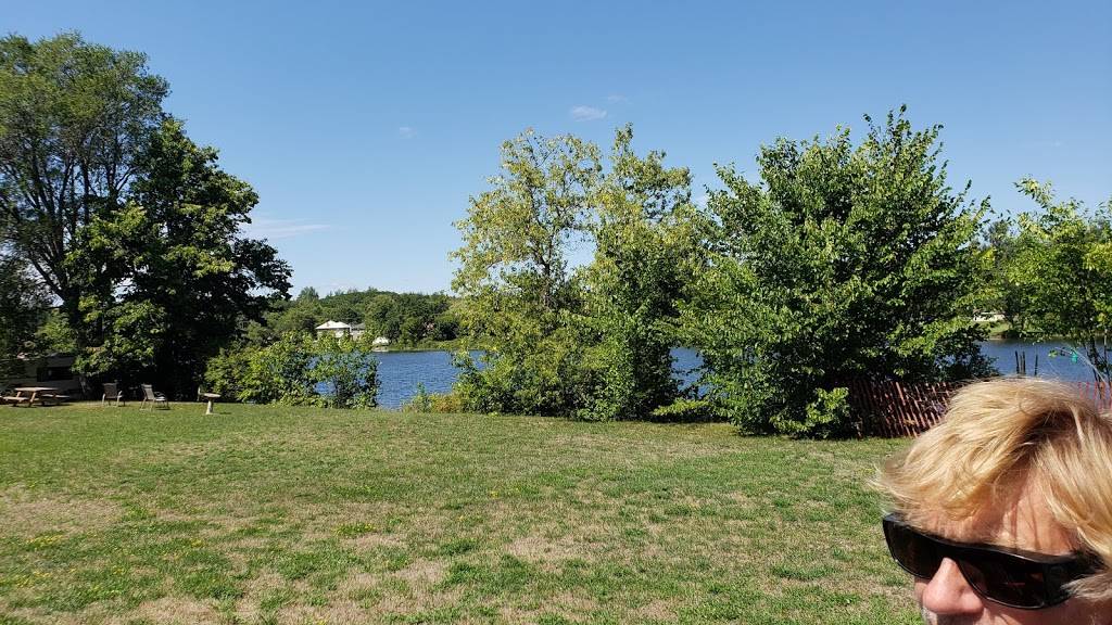 Slicks Burger Shack | restaurant | 260 Front St N, Campbellford, ON K0L 1L0, Canada | 7056329570 OR +1 705-632-9570