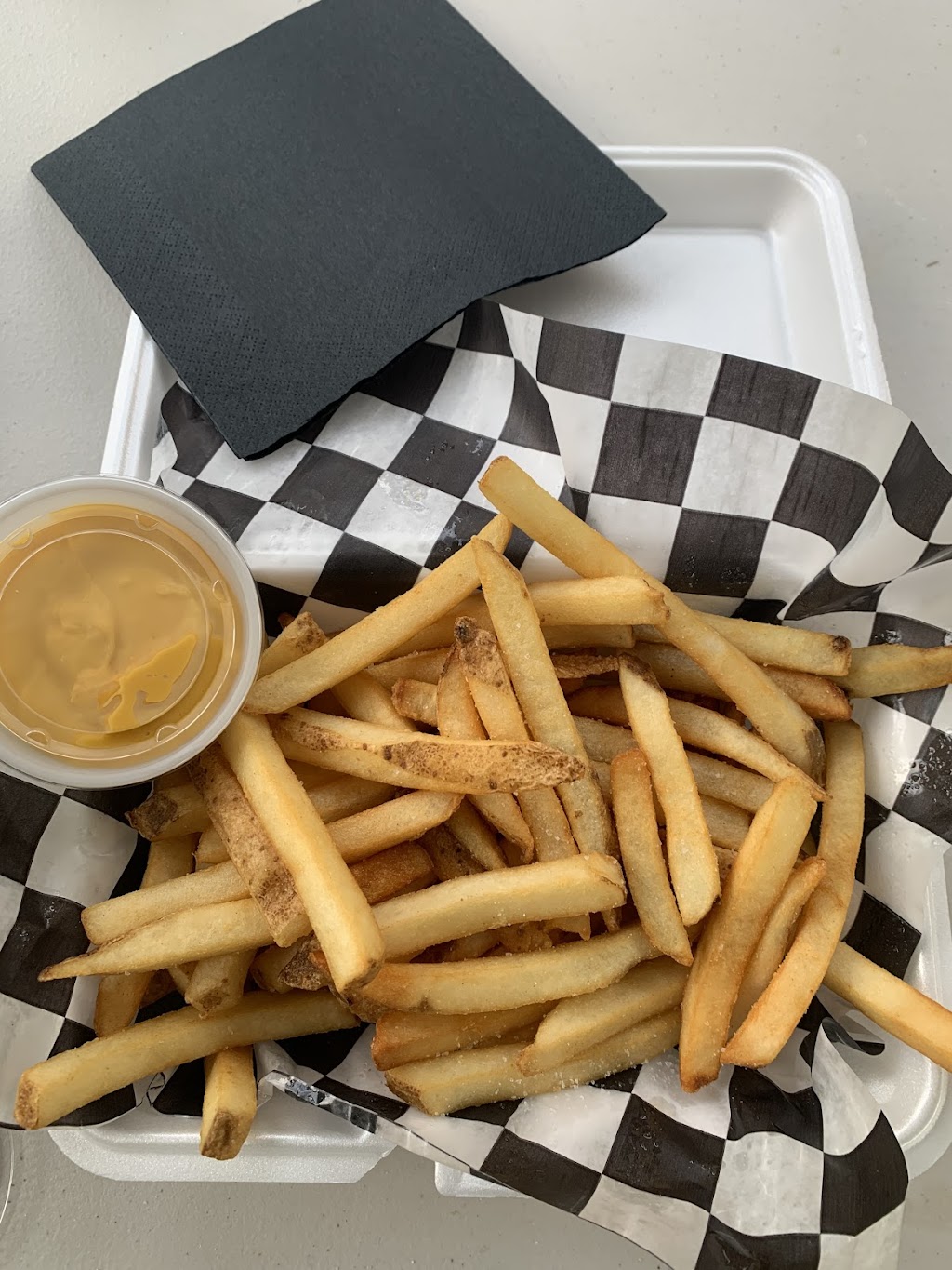 Halftime Indy | restaurant | 4056 N Arlington Ave, Indianapolis, IN 46226, USA | 3179830005 OR +1 317-983-0005