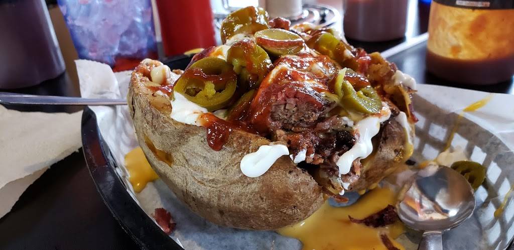 Plowboys BBQ | restaurant | 3111 S, MO-7, Blue Springs, MO 64015, USA | 8162287569 OR +1 816-228-7569