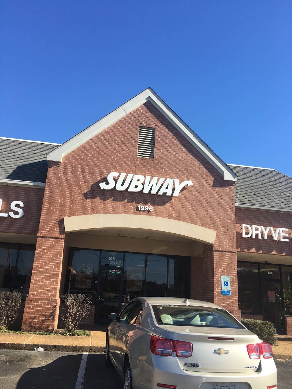 Subway | restaurant | 1996 S Houston Levee Rd, Collierville, TN 38017, USA | 9018501411 OR +1 901-850-1411
