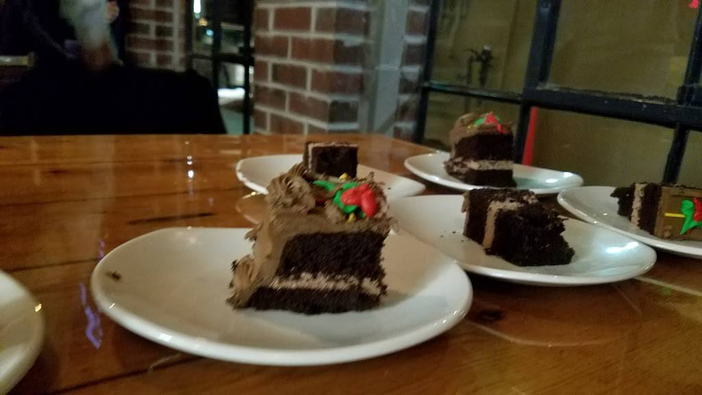 Side Bar East Lansing | restaurant | 246 E Saginaw St, East Lansing, MI 48823, USA | 5172202131 OR +1 517-220-2131