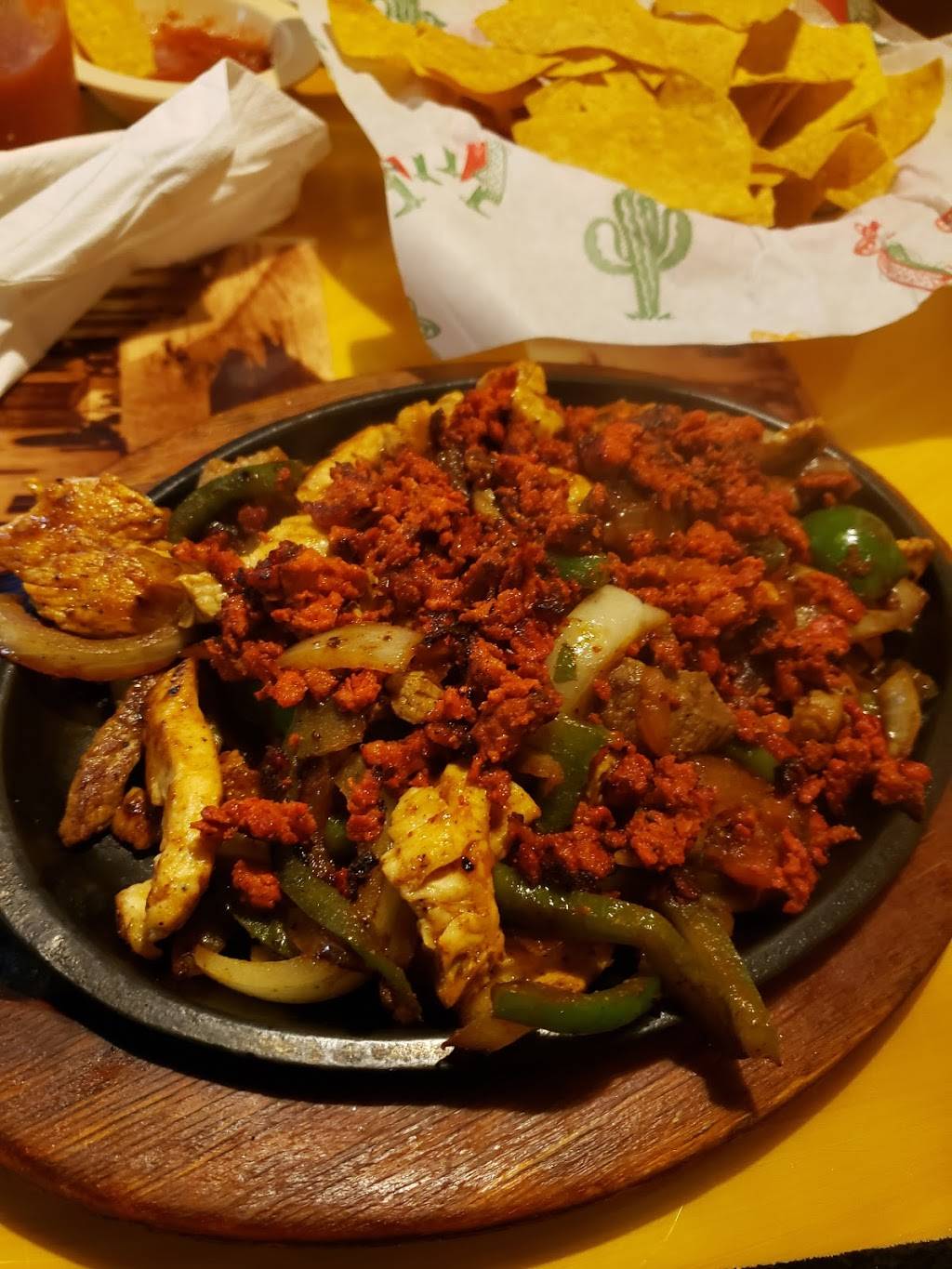 Mi Pueblo Mexican Restaurant | restaurant | 180 Park Plaza Dr, New Albany, MS 38652, USA | 6625383322 OR +1 662-538-3322