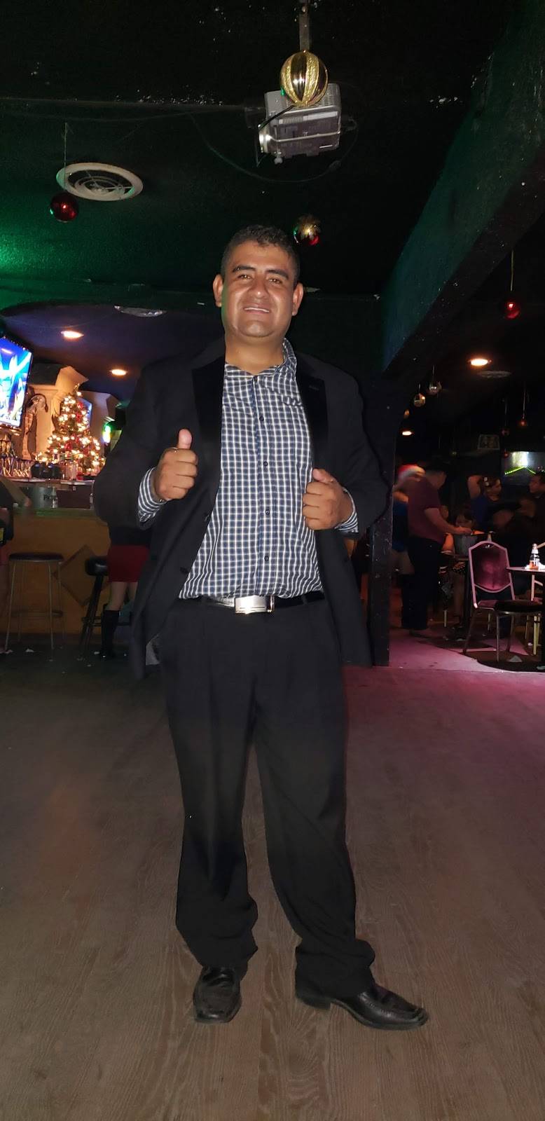 El Carnaval | restaurant | 2026 W 5th St, Santa Ana, CA 92703, USA | 7146480668 OR +1 714-648-0668