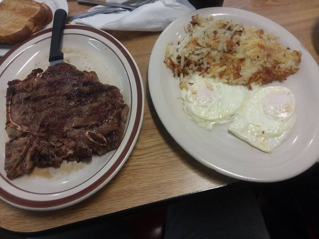 Farmhouse Cafe | restaurant | 4130-4228 S Parkview Dr, Frontenac, KS 66763, USA | 6203085394 OR +1 620-308-5394