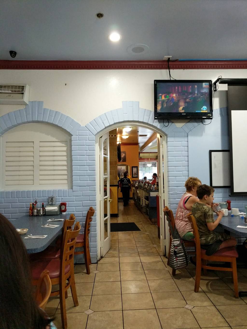 Brandons Diner | restaurant | 24626 Sunnymead Boulevard, Moreno Valley, CA 92553, USA | 9514851240 OR +1 951-485-1240