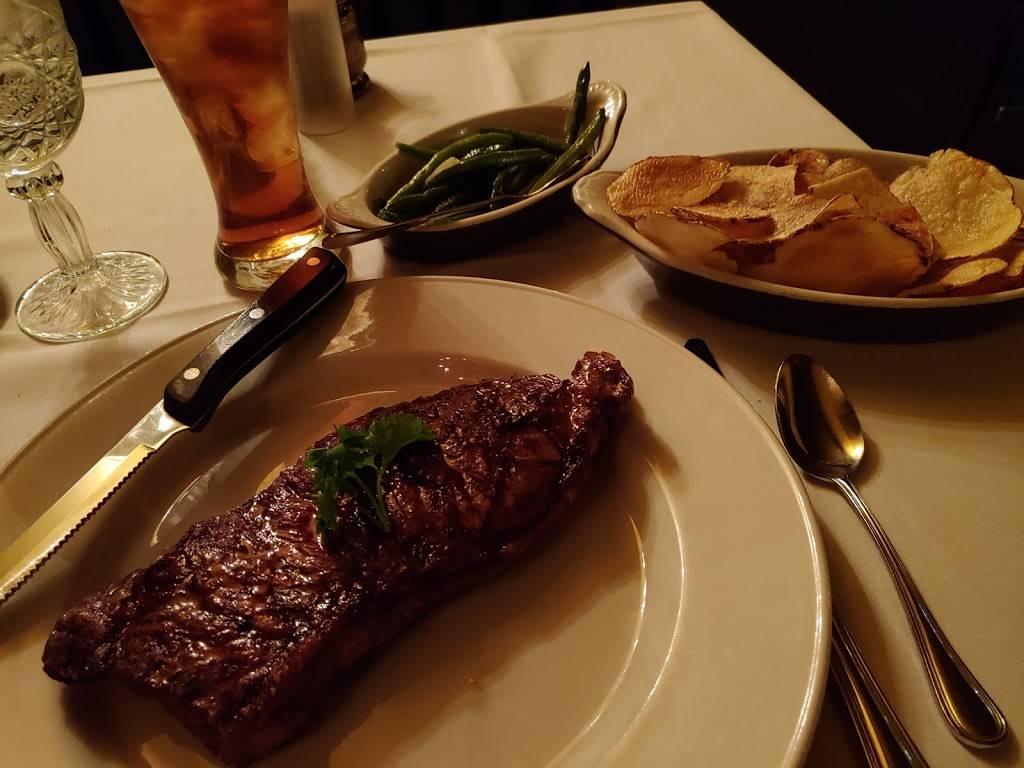 Charcoal Oven Restaurant | restaurant | 4400 Golf Rd, Skokie, IL 60076, USA | 8476758062 OR +1 847-675-8062