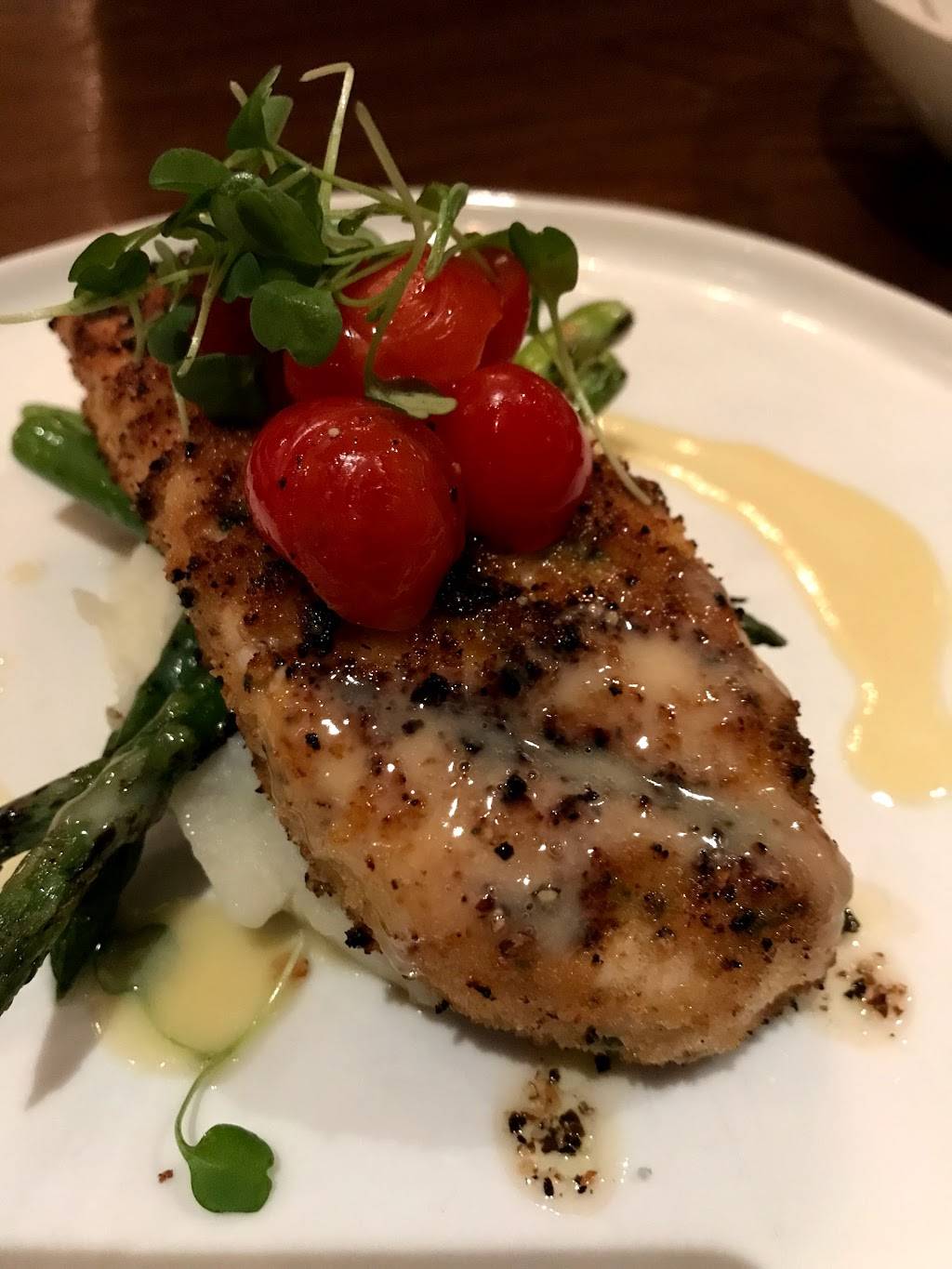 J.Tranis Ristorante | restaurant | 578 W 9th St, San Pedro, CA 90731, USA | 3108321220 OR +1 310-832-1220