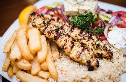 Voltigeurs | restaurant | 300 Boulevard Curé-Labelle, Sainte-Thérèse, QC J7E 2Y1, Canada | 4504358148 OR +1 450-435-8148