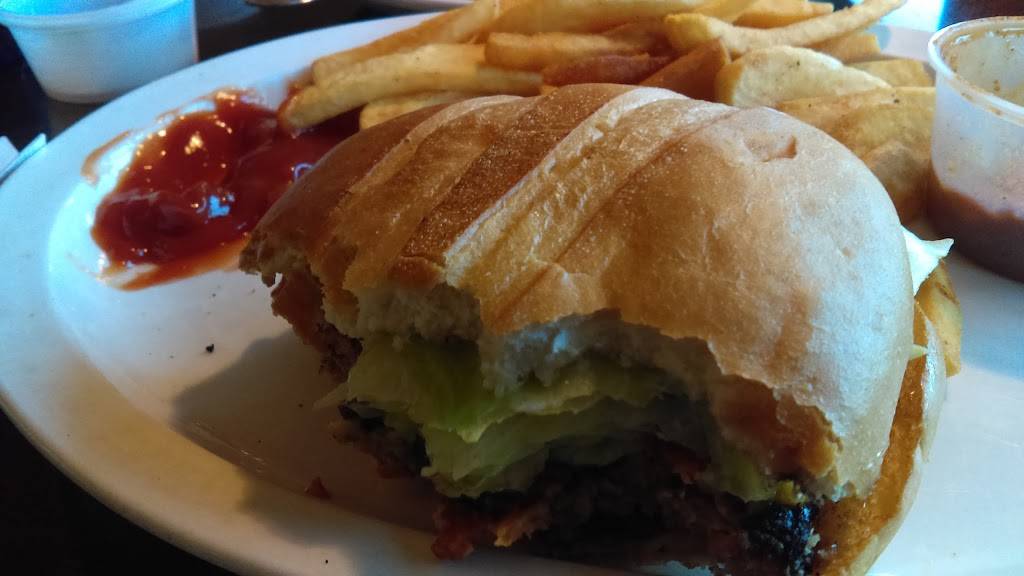 Smalleys Roundup Restaurant | restaurant | 1190 S Main St, Salinas, CA 93901, USA | 8317580511 OR +1 831-758-0511