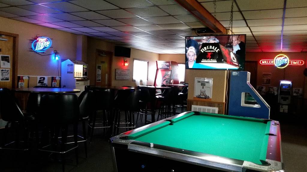 Mug-Zs Pub & Grille | restaurant | W194S7060 Hillendale Dr, Muskego, WI 53150, USA | 2626795455 OR +1 262-679-5455